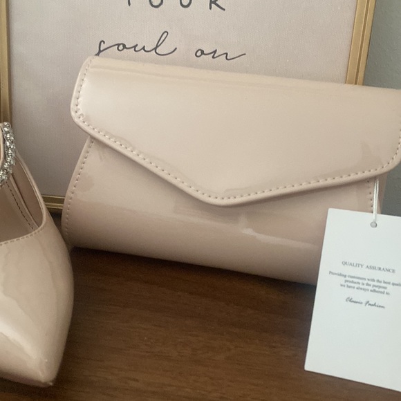 BCBG Heels and Clutch - Picture 3 of 7